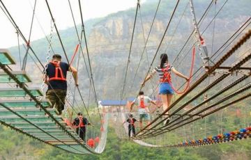 景區(qū)網(wǎng)紅項目步步驚心吊橋的特色你了解嗎？